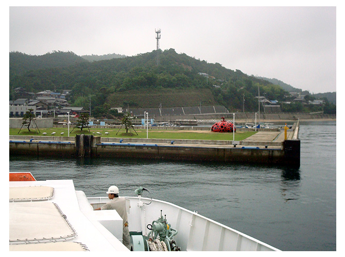 直島の宮浦港