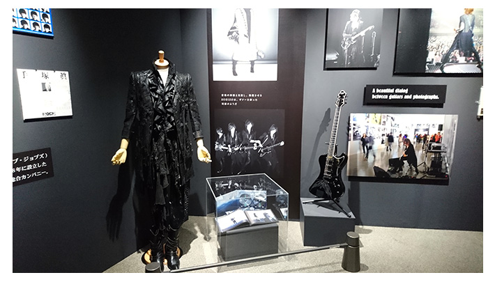 SUGIZO氏の展示