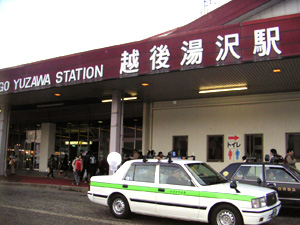 JR越後湯沢駅ロータリー